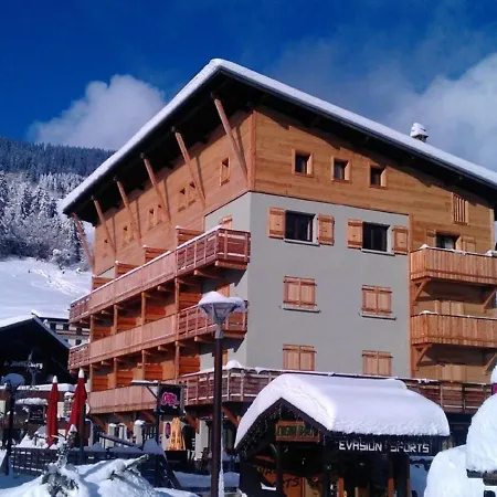 Duplex Aux Gets Avec Parking Et Cuisine Equipee - Fr-1-671-37 * Les Gets