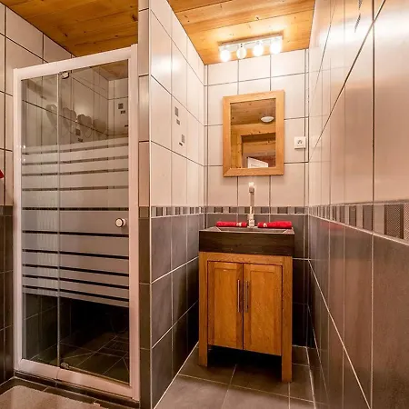 Duplex Aux Gets Avec Parking Et Cuisine Equipee - Fr-1-671-37 Apartment Les Gets